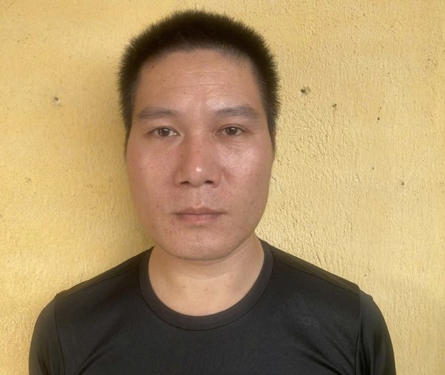 Bắt gã đàn ông chiếm đoạt hơn 100 triệu đồng của công ty Bat ga dan ong chiem doat hon 100 trieu dong cua cong ty