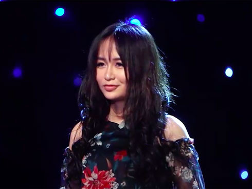 Hot girl soc vi bi hoi chuyen quan he truoc hon nhan tren truyen hinh