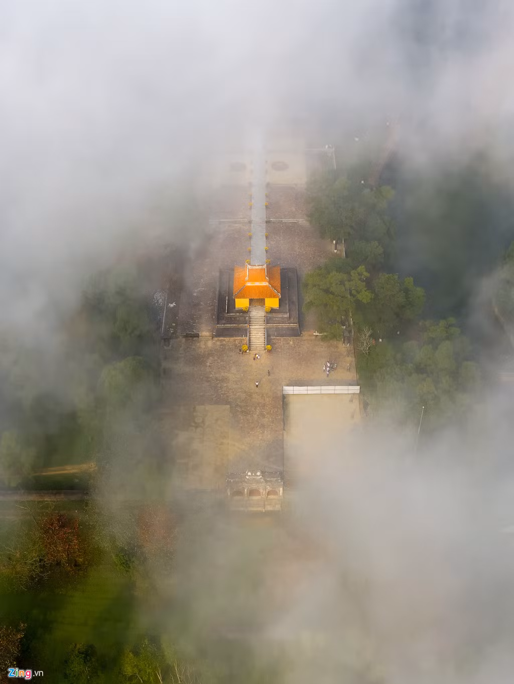 Theo nhiều nhiếp ảnh gia xứ Huế, để chụp được ảnh đẹp, họ phải săn khung cảnh từ lúc 6h với điều kiện trời không mây và hửng nắng.