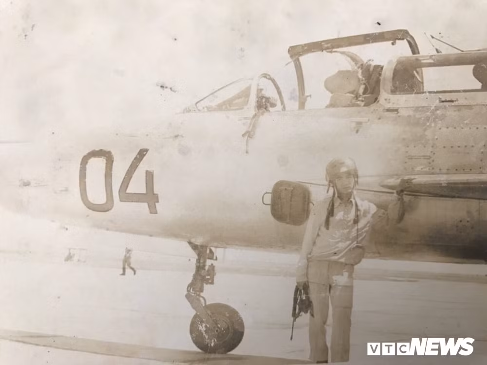 Ngay truyen thong bo doi khong quan: Tro chuyen voi Thuong tuong phi cong Vo Van Tuan-Hinh-3