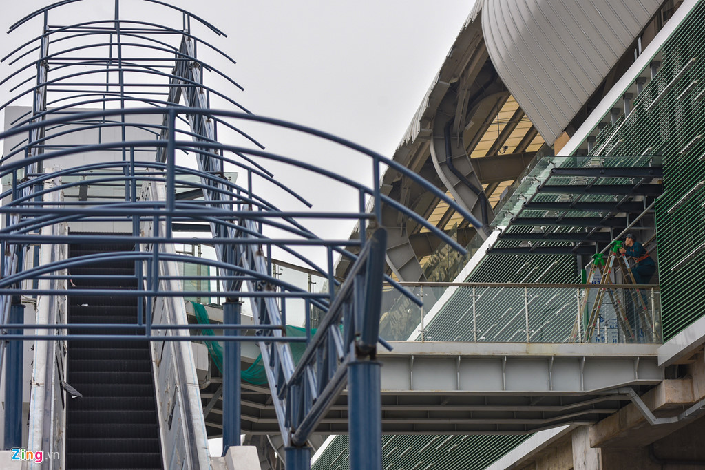 Sat ngay khai thac, duong sat Cat Linh - Ha Dong van ngon ngang