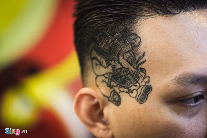 Cuoc song cua nhung thanh nien xam kin mat o Sai Gon-Hinh-15