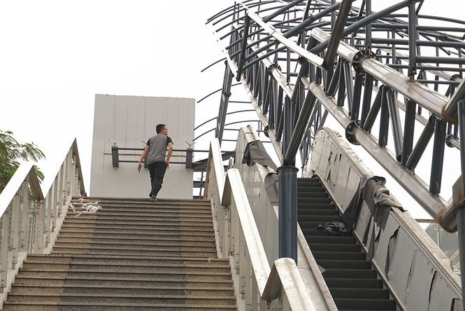 Ngày 15/3, Bộ trưởng GTVT Nguyễn Văn Thể đã thị sát dự án đường sắt đô thị Cát Linh - Hà Đông (Hà Nội) và yêu cầu tổng thầu cùng các đơn vị liên quan nỗ lực để dự án đi vào vận hành thương mại vào cuối tháng 4/2019, đảm bảo chất lượng, an toàn tuyệt đối cho hành khách. Tuy nhiên, sau nhiều lần lỡ hẹn khiến nhiều người dân không khỏi hoài nghi về ngày chính thức được đưa vào hoạt động của tuyến đường.