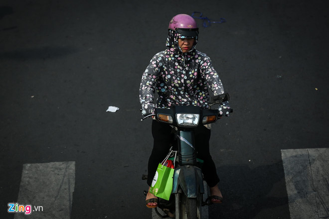 Theo Tổ chức Y tế Thế giới, chỉ số tia UV từ 8-10,9 nguy cơ gây hại rất cao. Nếu không có biện pháp bảo vệ, bạn có khả năng bị cháy nắng.