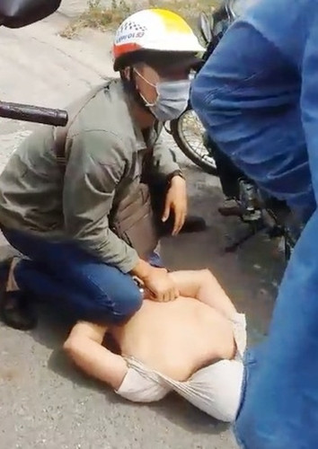 Đây được xem là chuyên án triệt phá ma túy lớn nhất từ trước tới nay. Tổng cộng 150 chiến sĩ công an đã được điều động tham gia chuyên án, thu giữ tổng cộng hơn 700kg ma túy. (Ảnh: SGGP)