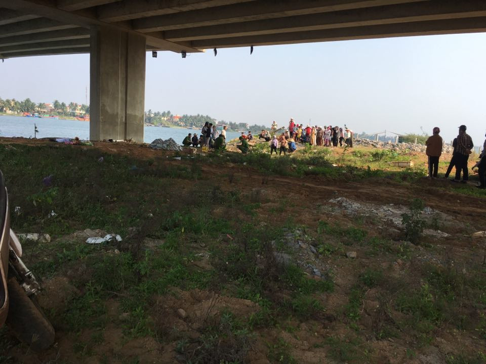 Thi the nu sinh noi tren song nghi tu tu vi tinh