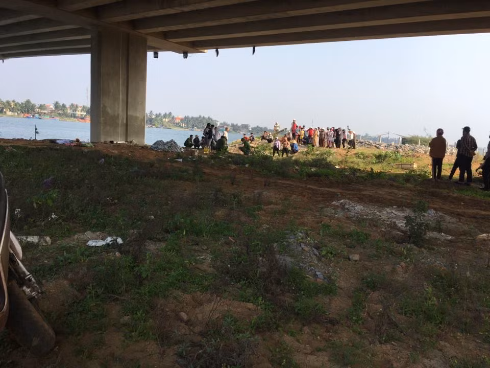 Thi the nu sinh noi tren song nghi tu tu vi tinh