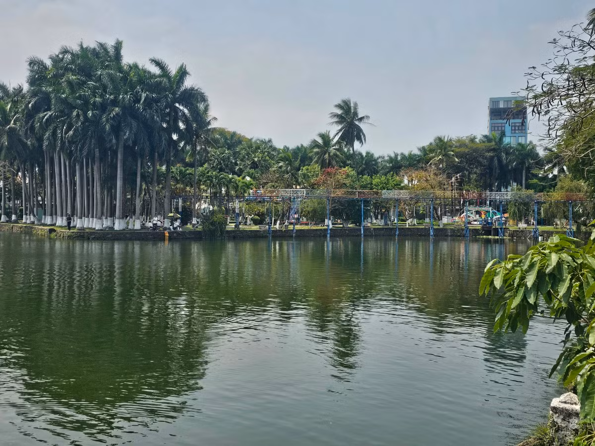 Nếu không tìm được chỗ đổ thải bùn sau khi nạo vét hồ công viên 29/3 thì dự án cải tạo, nâng cấp công viên hơn 673 tỷ đồng gần như chưa thể khởi công.