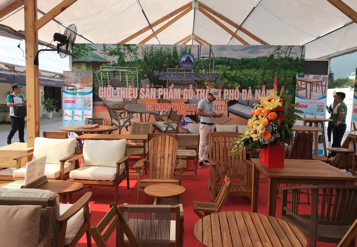 Gan 1.000 gian hang tham du Hoi cho quoc te tai Quy Nhon-Hinh-4