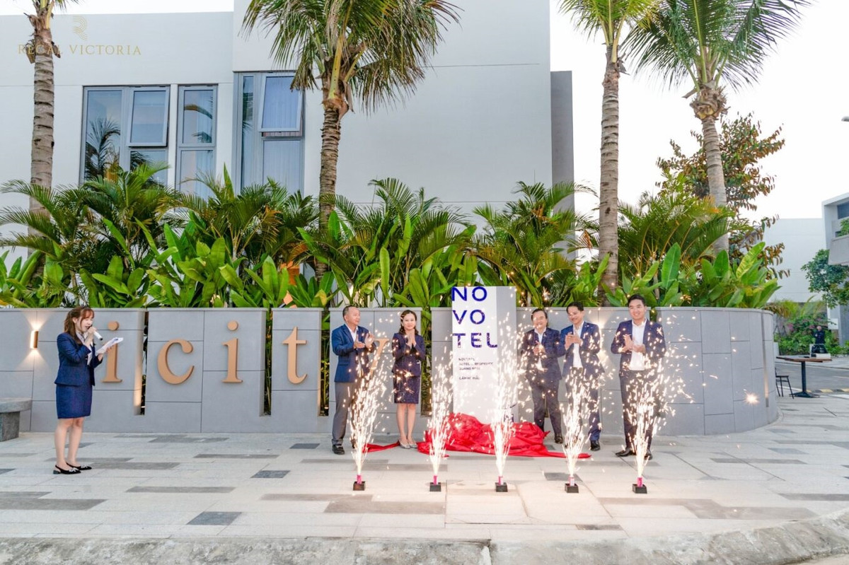 Căn hộ mẫu khu cao tầng thương hiệu Novotel Residence của Regal Group thu hút nhà đầu tư ngày khai trương Can ho mau khu cao tang thuong hieu Novotel Residence cua Regal Group thu hut nha dau tu ngay khai truong