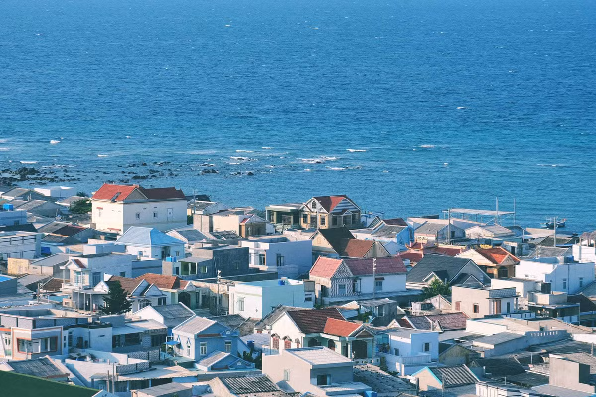 Từ đây, du khách sẽ có dịp ngắm đảo Phú Quý với góc nhìn mới. Ảnh: Tuyên Parafu