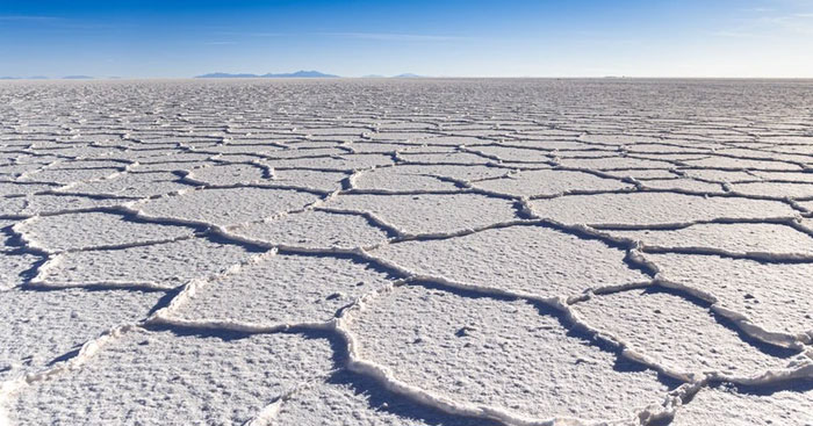 Cho đến nay, có vẻ như các đại dương sẽ là nơi trú ẩn an toàn cho sự sống trong một thế giới không có mưa. Thật không may, chúng sẽ không tồn tại mãi mãi. NASA lưu ý rằng các đại dương trên trái đất có mối liên hệ mật thiết với lượng mưa. Nếu không có lượng mưa đó, mực nước biển sẽ bắt đầu giảm. Theo Đài quan sát Trái đất của NASA, khoảng 108.000 'dặm' khối nước bốc hơi từ các đại dương trên trái đất mỗi năm.