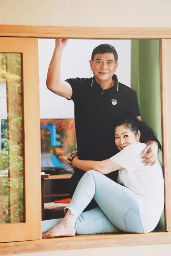 Giam han 17kg trong suot 7 nam, Hong Van tu tin dien ao dai-Hinh-4