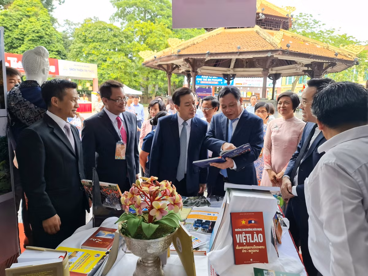 Hội sách do UBND thành phố Hà Nội và Bộ Thông tin và Truyền thông phối hợp tổ chức. Năm nay, hội sách có chủ đề: "Truyền thống và Hội nhập".