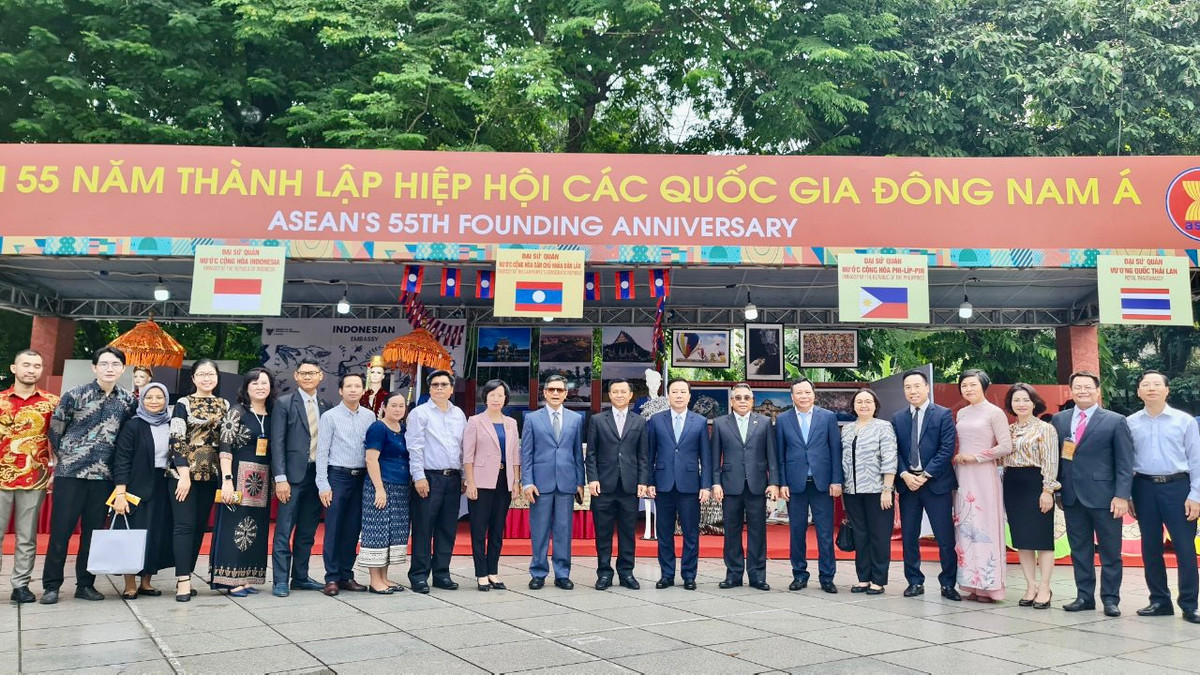 Đây cũng là hoạt động nhằm triển khai hiệu quả Quyết định số 1862/QĐ-TTg ngày 04/11/2021 của Thủ tướng Chính phủ về tổ chức Ngày Sách và Văn hóa đọc Việt Nam (21/4).