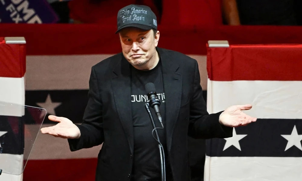 Với mức lương trung bình khoảng 68.700 USD (tính đến năm 2024), một người Mỹ sẽ cần phải làm việc trong khoảng 720 năm mới bằng số tiền mà Elon Musk kiếm được trong 1 ngày. Ảnh: CNN