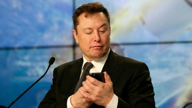 Ước tính, mỗi ngày tài sản của tỷ phú Elon Musk tăng thêm gần 50 triệu USD. Ảnh: CNN