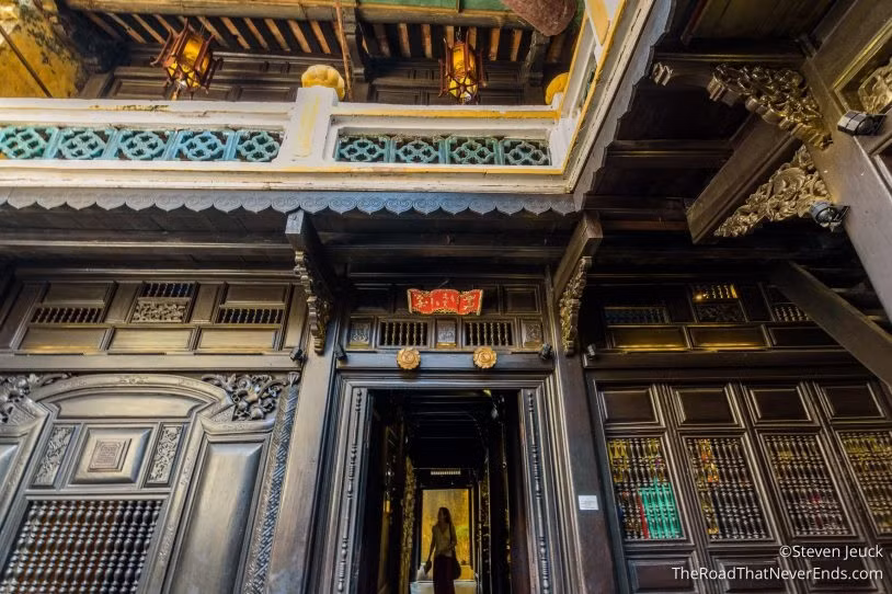 Ngôi nhà được xây dựng vào năm 1741 rộng khoảng 500m2, được ví như “bảo tàng sống” bởi giá trị lịch sử cũng như dấu ấn về kiến trúc. Ảnh: Mia