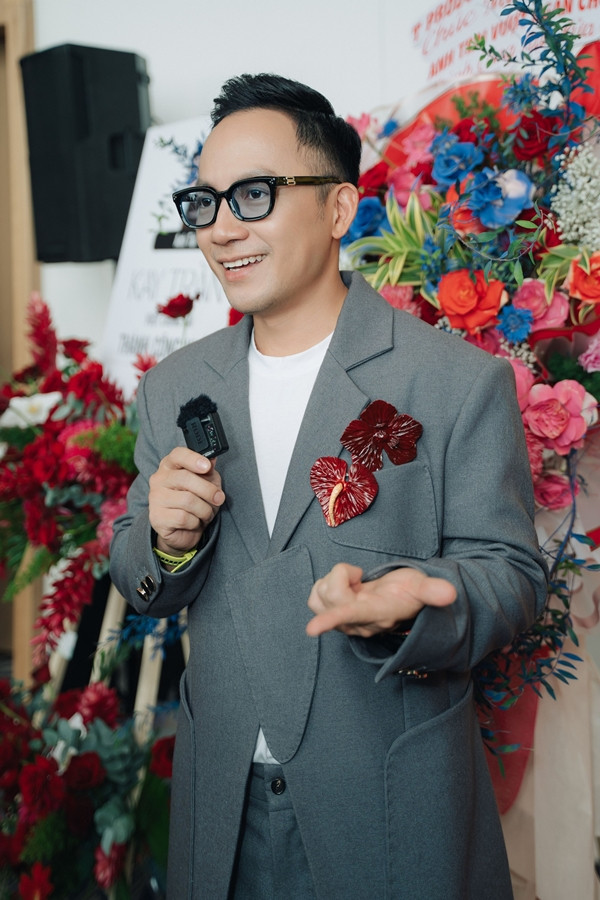 Ít ai biết, đằng sau vẻ ngoài giản dị ấy là một doanh nhân sở hữu khối tài sản không phải dạng vừa. Ảnh: ĐSPL