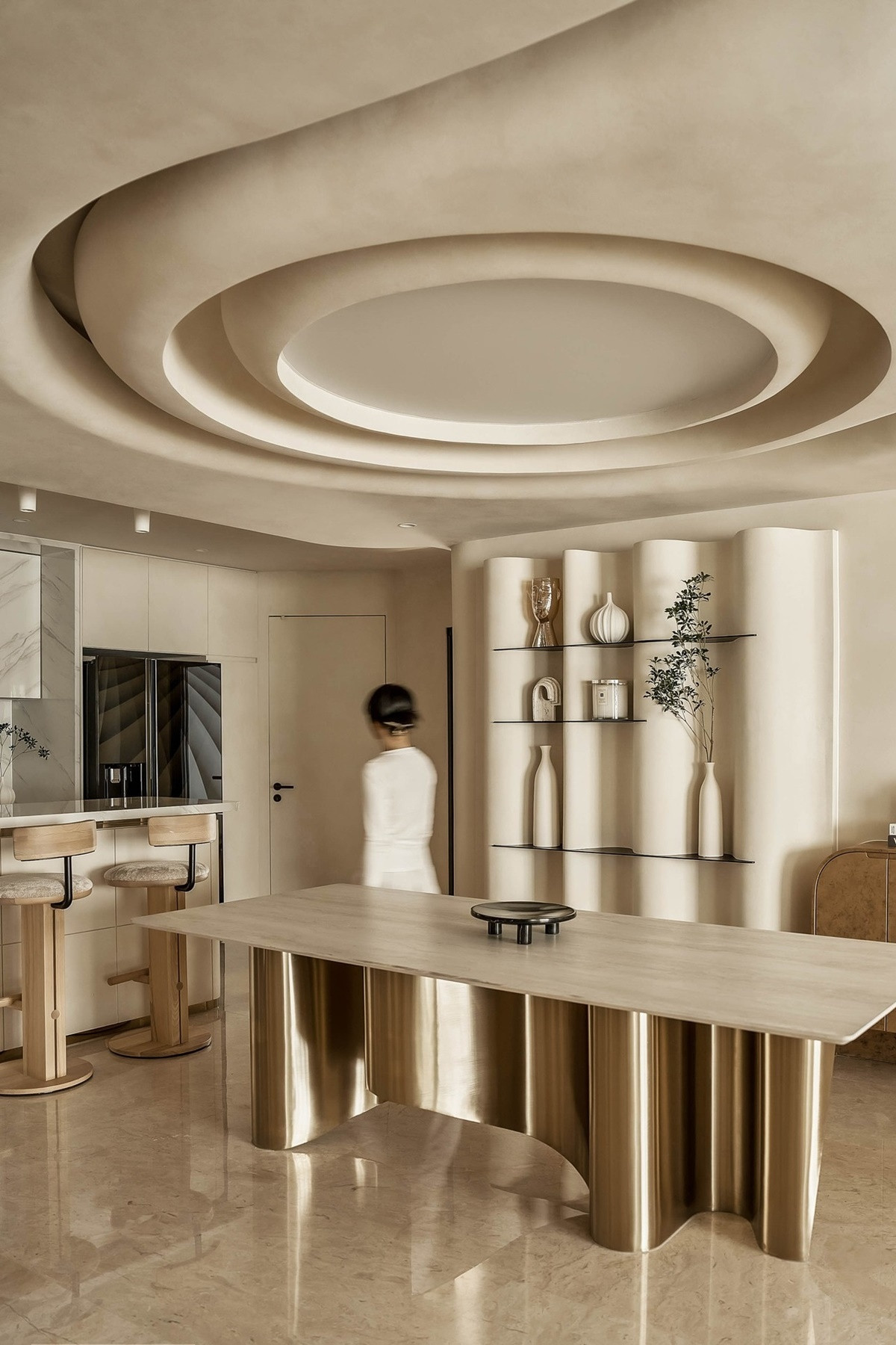 Căn hộ cao cấp mới của vợ chồng Đàm Thu Trang - Cường Đô La tọa lạc tại phường Tân Phú (quận 7, TP HCM). Đây là nơi gia đình cự người mẫu nghỉ ngơi vào dịp cuối tuần. Ảnh: Ngoisao