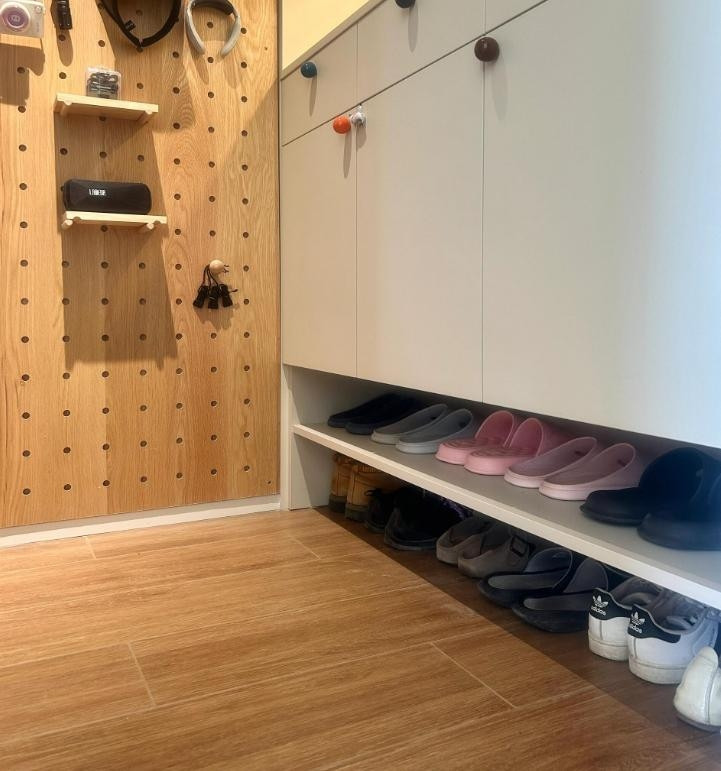 Đồ nội thất được thiết kế dù cao cấp hay lộng lẫy đến đâu cũng sẽ mất đi vẻ đẹp ban đầu nhà cửa luôn bừa bộn. Ảnh: Houzz