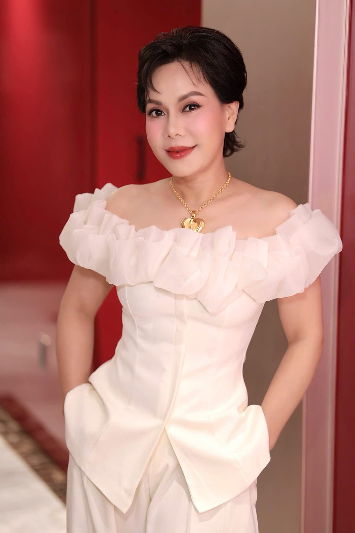 Nhờ nét diễn xuất tự nhiên cùng với sự yêu mến từ khán giả trong và ngoài nước, Việt Hương trở thành một trong những nữ danh hài được yêu mến bậc nhất hiện nay. Ảnh: FB Việt Hương