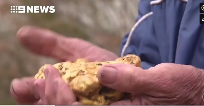 Sau khi bán cục vàng, người đàn ông đã đổi đời, trả hết số nợ và lên kế hoạch đi nghỉ trên một con thuyền. Ảnh: 9news