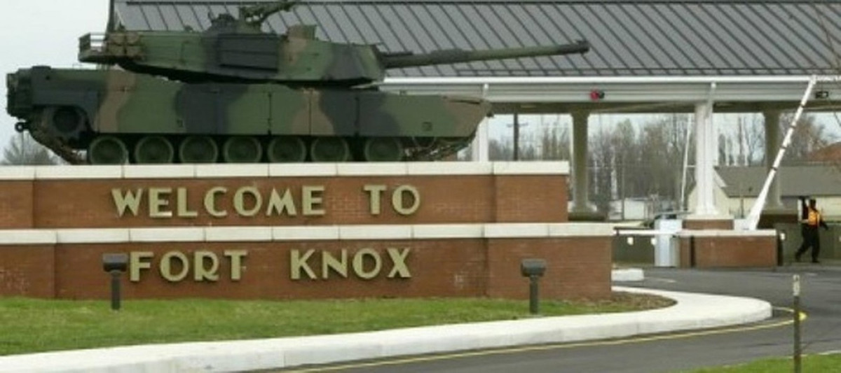 Hệ thống an ninh của Fort Knox vô cùng nghiêm ngặt với nhiều lớp bảo vệ. Trong đó có 30.000 binh lính, xe tăng, xe bọc thép, máy bay chiến đấu và pháo thường trực bên ngoài. Ảnh: Getty