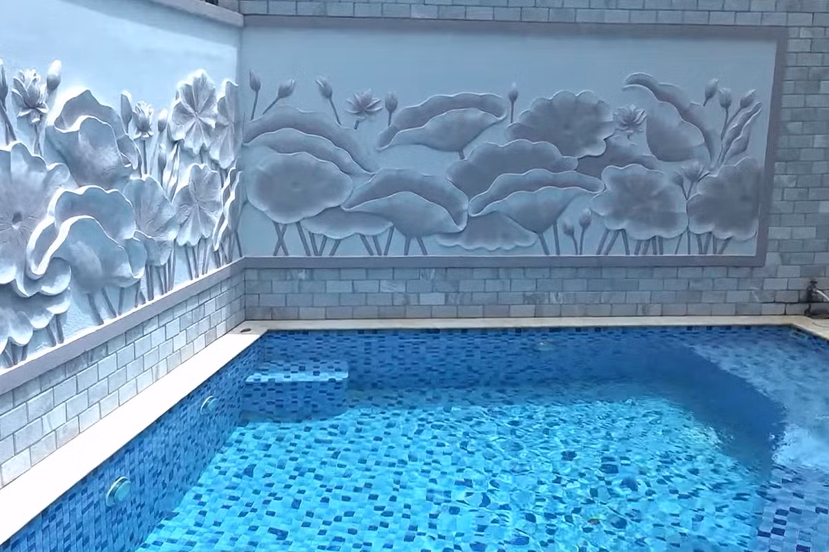 Ngôi nhà của nghệ sĩ Kim Tử Long có bể bơi riêng, vườn rộng, gắn camera giám sát và được bảo vệ 24/24. Ảnh: Vietnamnet