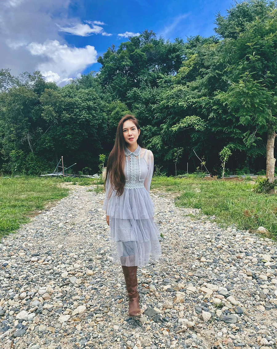 Lối đi trong nông trại được trải sỏi sạch sẽ. Ảnh: FB Ly Hai Minh Ha