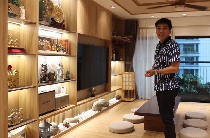 Gia đình diễn viên Trung Ruồi chuyển về căn nhà này cách đây hơn một năm. Tuy nhiên, không gian nội thất được anh làm mới lại khoảng hơn 2 tháng trước. Ảnh: Tiền phong