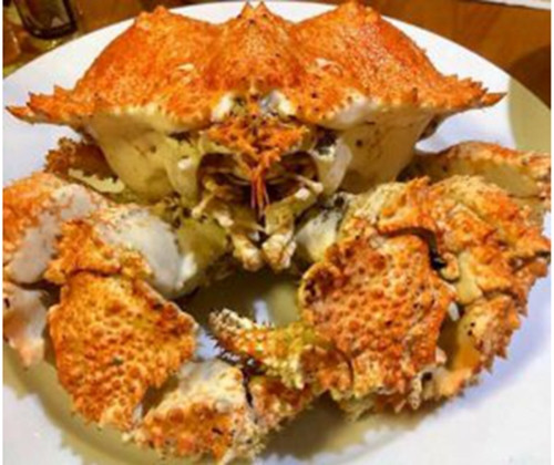 Tính ra, để thưởng thức một con cua ruby, nhà giàu thường phải chi ra vài triệu đồng. Ảnh: Haisanphuongnam