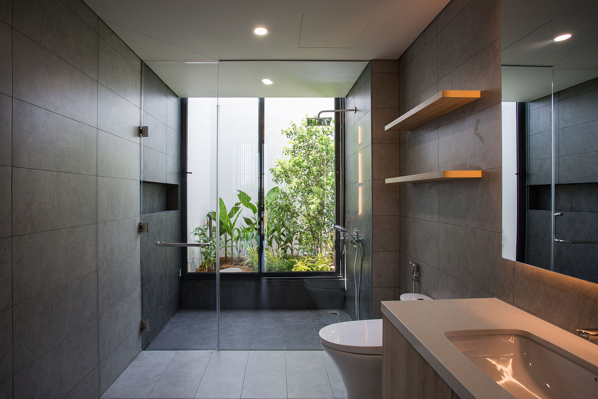 Để ngôi nhà an toàn, kiến trúc sư thiết kế hệ thống an ninh và báo động bằng cảm biến và camera. Ảnh: Archdaily