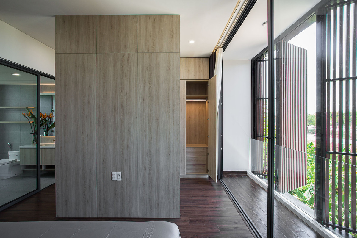 Khi con cái lớn lên, phòng này sẽ trở thành phòng riêng cho chúng. Tất cả các phòng đều tràn ngập ánh sáng và gió. Ảnh: Archdaily