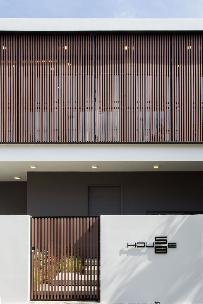 Giải pháp là sử dụng tấm cách nhiệt XPS 4cm, vừa giúp chống nóng, vừa tiết kiệm điện. Ảnh: Archdaily