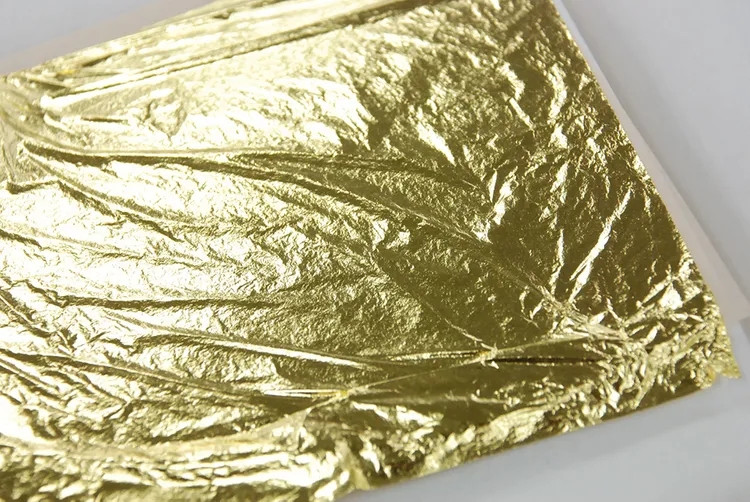 Vàng lá của vùng Kanazawa tạo nét đẹp rực rỡ cho các tác phẩm nghệ thuật, từ kiến trúc cho đến thực phẩm. Ảnh: Thebecos