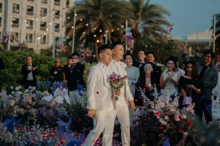 Tối 12/11, đám cưới của Hà Trí Quang - Thanh Đoàn đã diễn ra tại TP HCM với khoảng 500 - 600 khách mời. Ảnh: Người đưa tin