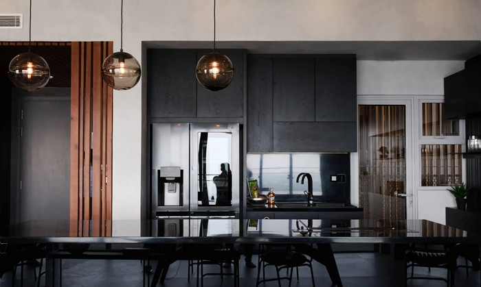 Phòng bếp hiện đại và tiện nghi. Ảnh: Happynest