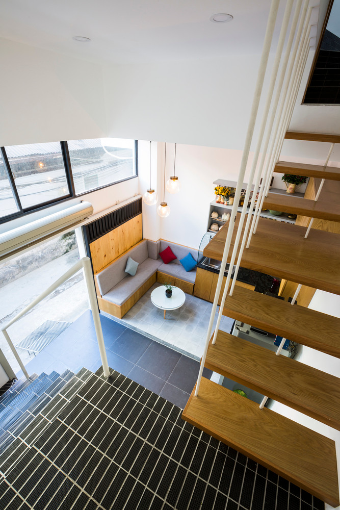 Theo đó, dự án 18 House được triển khai với mục tiêu tối ưu diện tích nhà, và sáng tạo với không gian để cuộc sống tiện nghi, đầy đủ nhưng vẫn thi vị. Ảnh: Hiroyuki Oki , Thiết Vũ