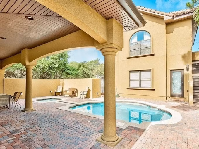 Tại đây, các thành viên trong gia đình có thể ngồi nghỉ hoặc tổ chức tiệc ngoài trời. Ảnh: FBNV