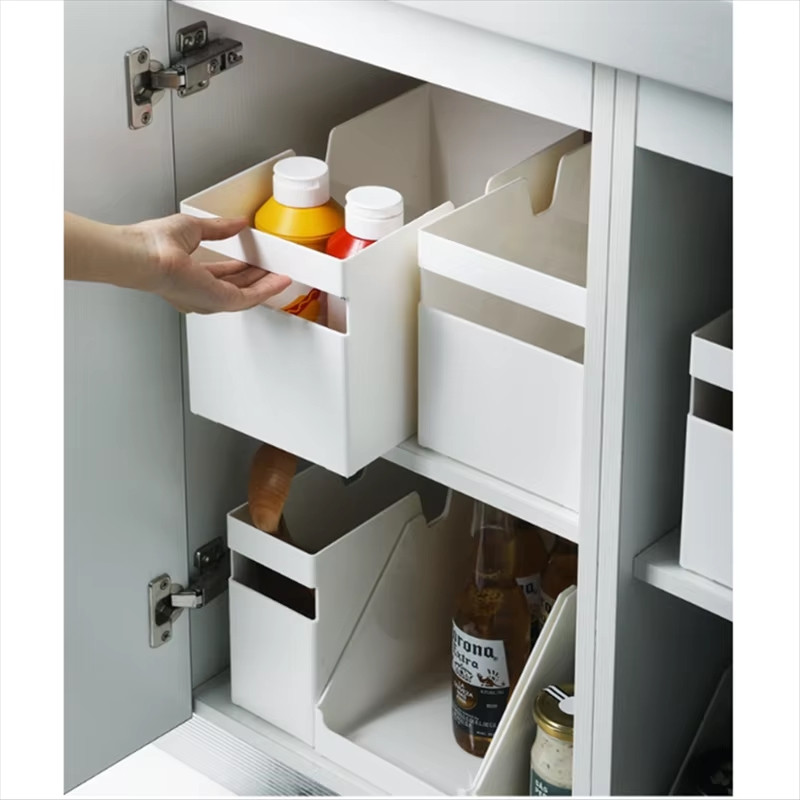 Để tận dụng từng cen ti mét diện tích, người Nhật khéo léo thiết kế ngăn kéo tủ bếp để lưu trữ đồ gọn gàng và ngăn nắp. Ảnh: AliExpress