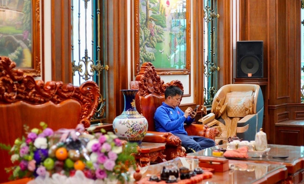 Nội thất trong ngôi biệt thự được tuyển chọn kỹ lưỡng và có giá trị tới 2 tỷ đồng. Ảnh: Baohaiduong