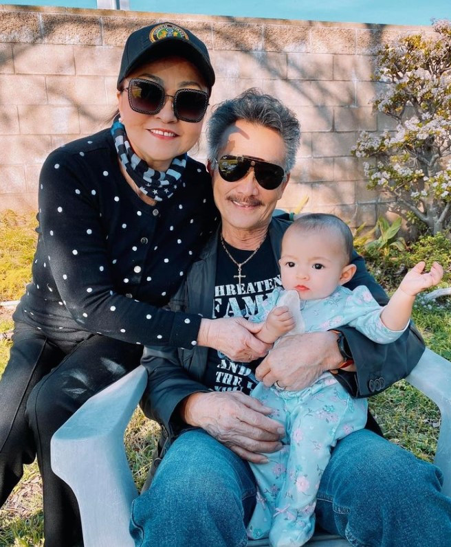 Ở tuổi 68, danh ca Hương Lan đang có cuộc sống an yên với chồng trong ngôi nhà rộng gần 1.000 m2 tại Westminter, phía Nam bang California (Mỹ). Ảnh: FB Huong Lan