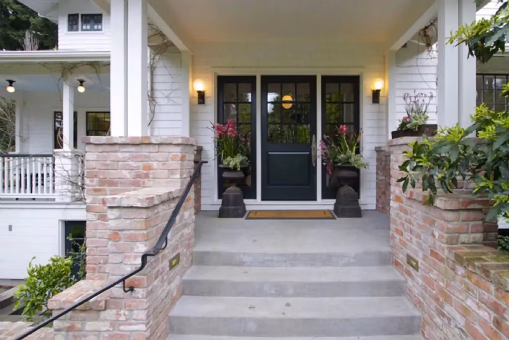 Một trong những dinh thự mang tính biểu tượng nhất của Mark Zuckerberg tọa lạc tại California có giá trị ước tính khoảng 50 triệu USD. Ảnh: Nypost