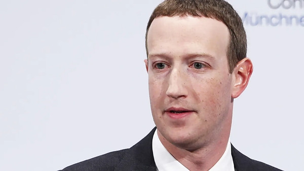 Với khối tài sản này, Mark Zuckerberg vươn lên vị trí thứ 2 trong bảng xếp hạng người giàu thế giới, cao hơn 1 tỷ USD so với Jeff Bezos. Ảnh: Fox News