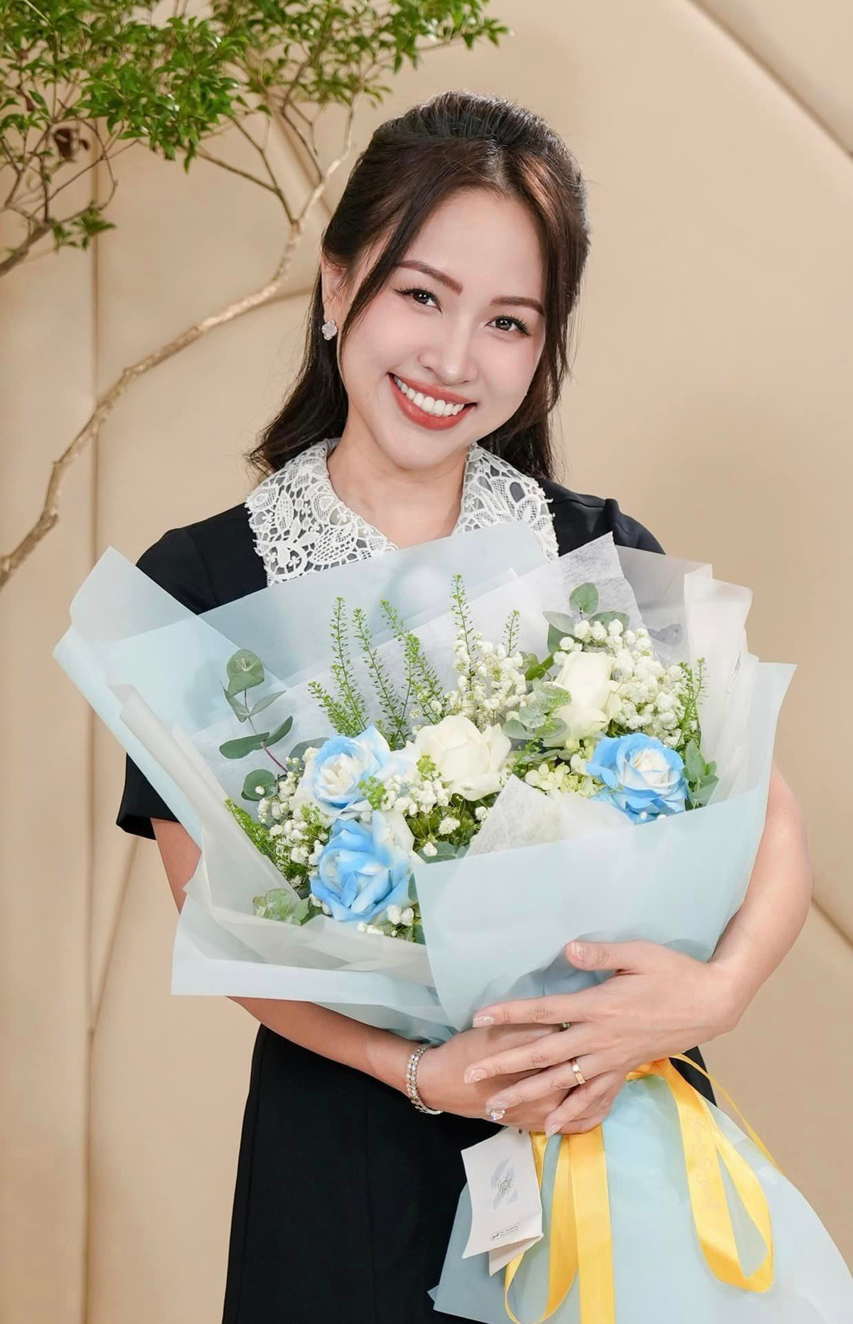 Ở tuổi 39, Vân Hugo có cuộc sống hạnh phúc bên chồng doanh nhân và các con trong căn biệt thự 200m2 tại TP HCM. Ảnh: FB Nguyễn Thanh Vân