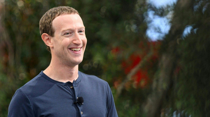 Ở tuổi 40, Mark Zuckerberg là một trong 4 tỷ phú trên thế giới có khối tài sản vượt qua con số 200 tỷ, cùng với Elon Musk (257,6 tỷ USD), Larru Ellison (212,5 tỷ USD) và Jeff Bezos (204,6 tỷ USD). Ảnh: Getty