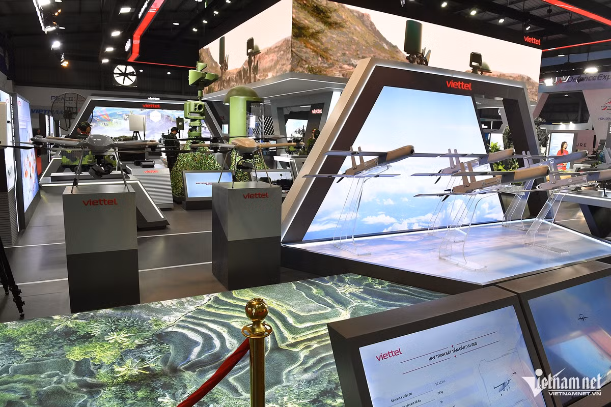 Triển lãm lần này cho thấy vũ khí "Made in Vietnam" đã tiến rất xa, nhiều sản phẩm ở tầm cỡ thế giới. Trong số đó, Viettel là đơn vị có số lượng sản phẩm quy mô lớn nhất với trên 80 loại thuộc lĩnh vực công nghiệp quốc phòng công nghệ cao gồm: Radar; quang điện tử; tác chiến điện tử; thông tin quân sự; huấn luyện mô phỏng; chỉ huy điều khiển; UAV, hàng không vũ trụ; tác chiến không gian mạng; an ninh mạng và nhóm sản phẩm công nghệ thuộc lĩnh vực dân sự.