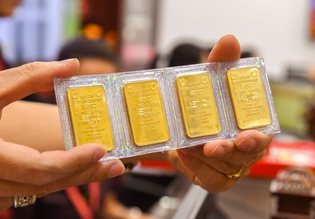 Gia vang hom nay 31/10: Vang mieng vuot 90 trieu?