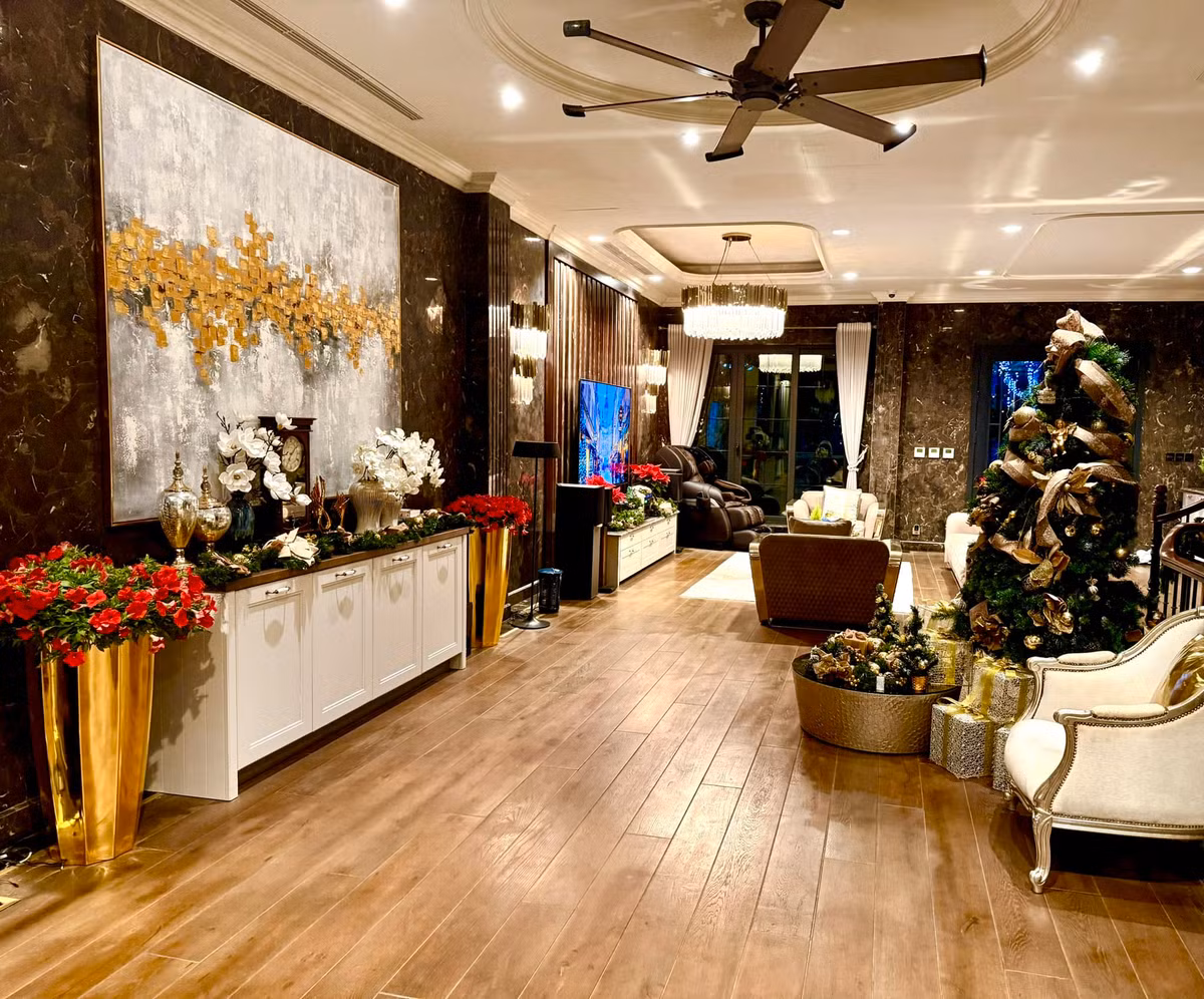 Nhưng năm nay, Lã Thanh Huyền cho biết không tốn tiền vào việc trang trí. Ảnh: FB Lã Thanh Huyền